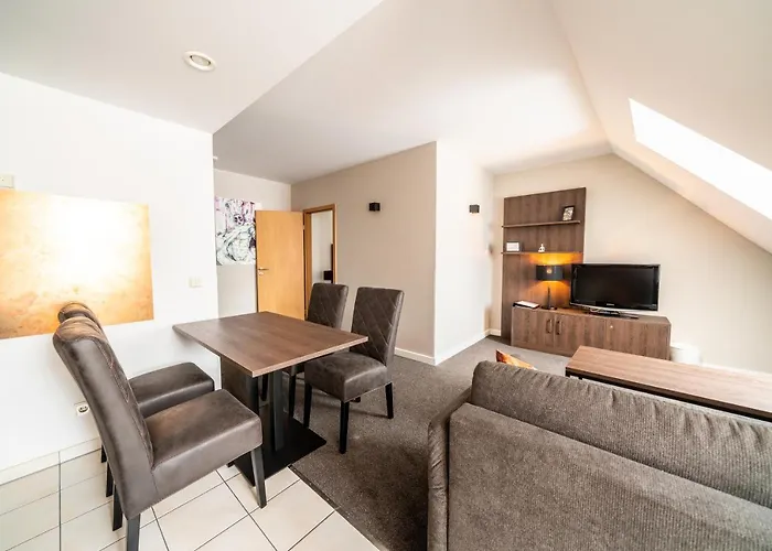 Familienapartment Am Neumarkt Ll